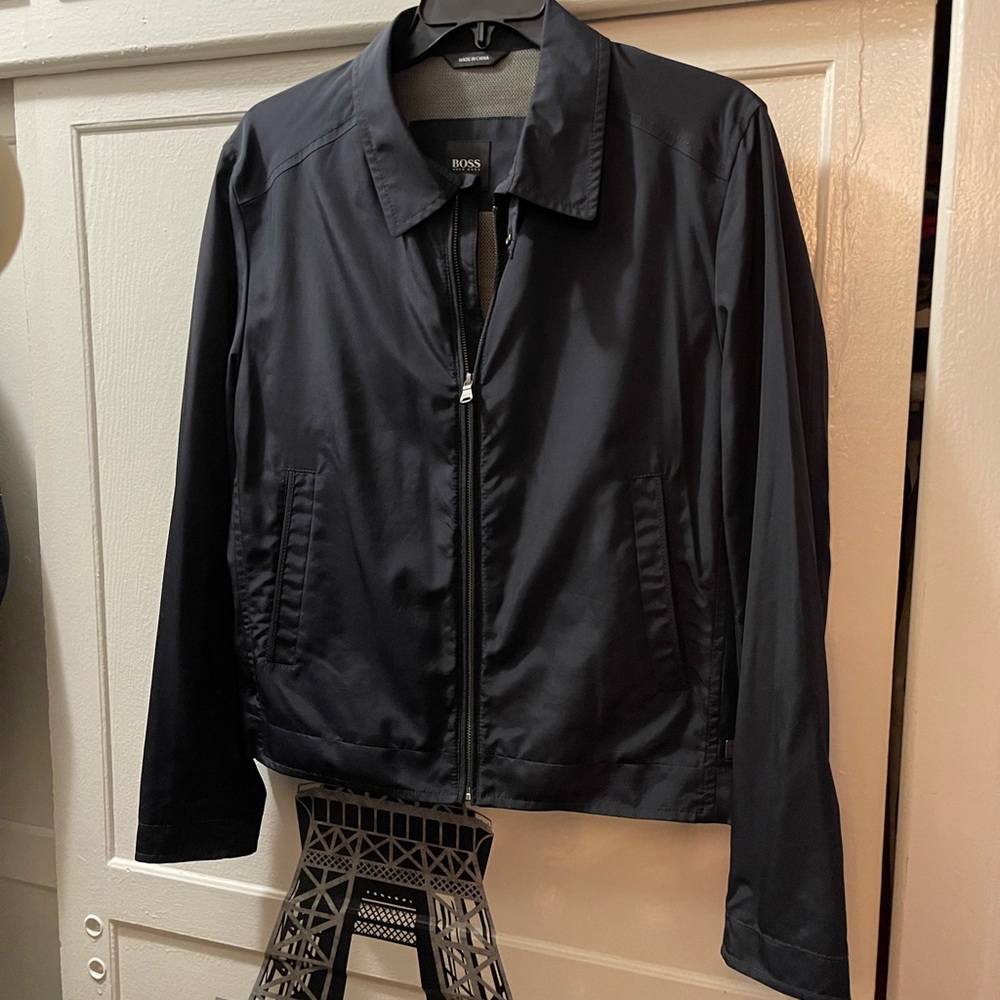 Hugo Boss. Light jacket black size 40R